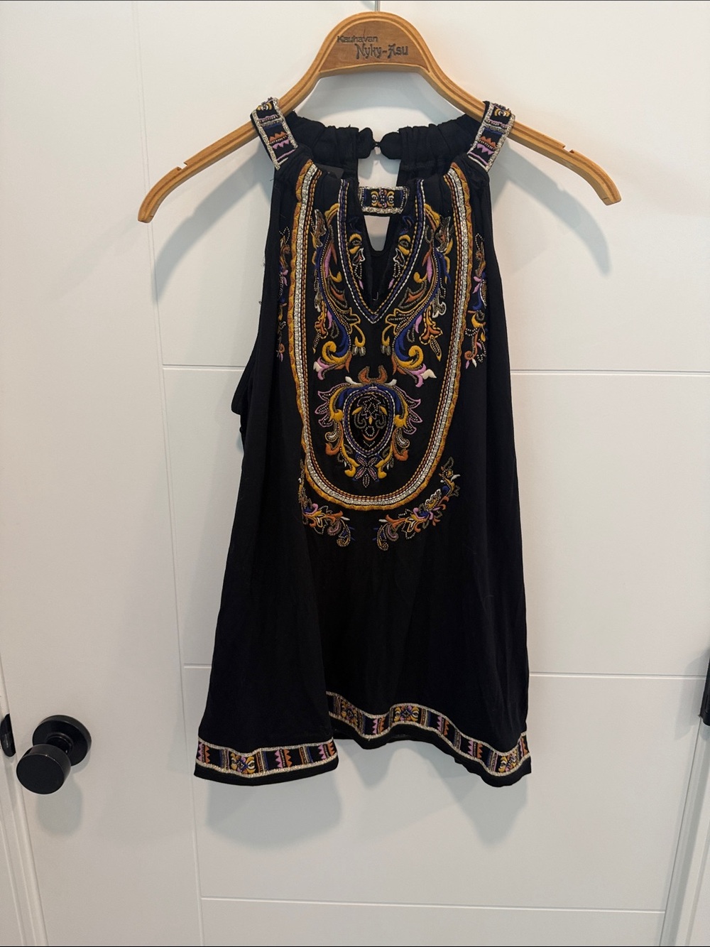 INC International Concepts Black Embroidered Strappy shirt size large - Picture 2 of 6